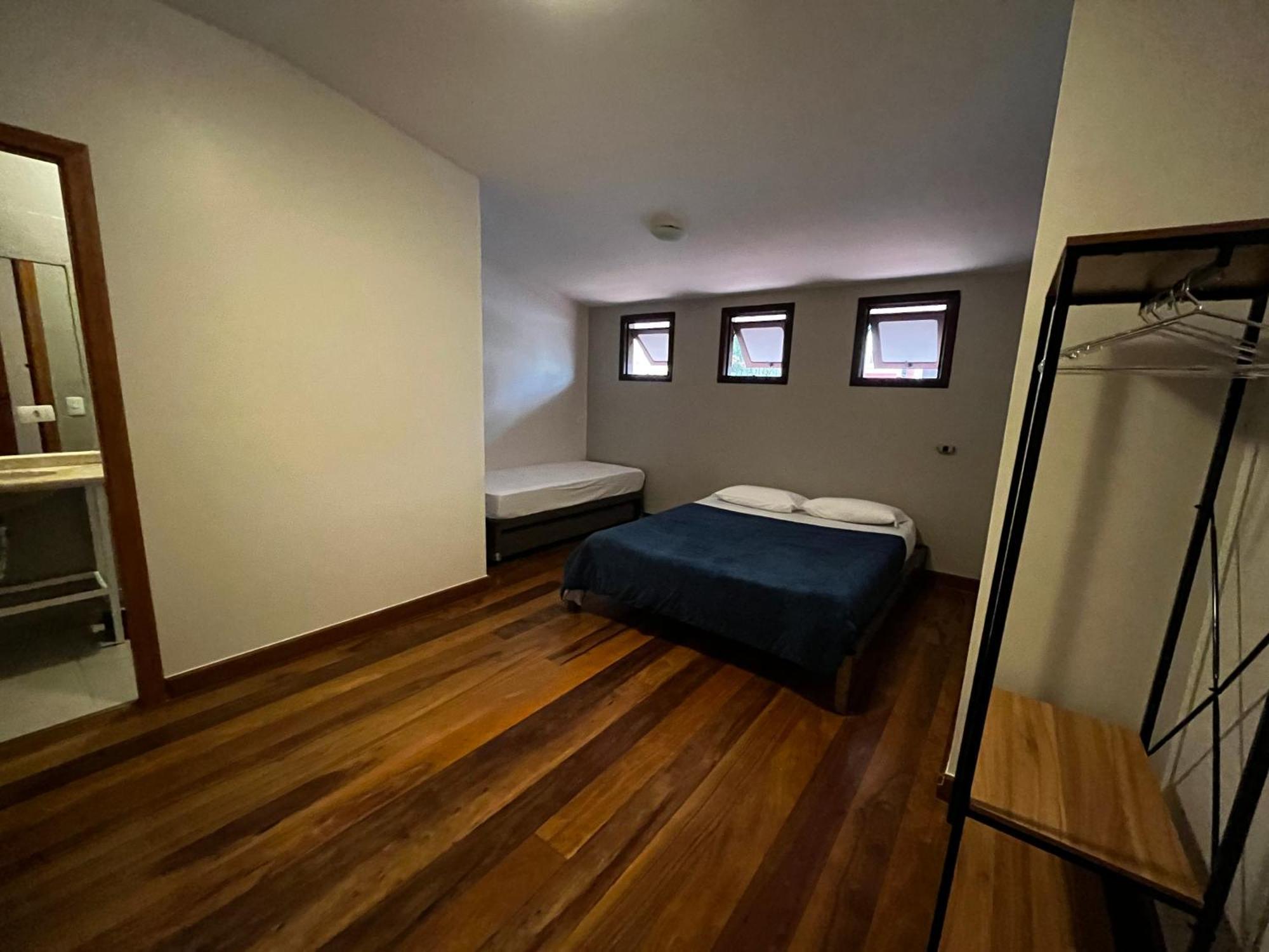 Hostel Matilda Curitiba Bagian luar foto